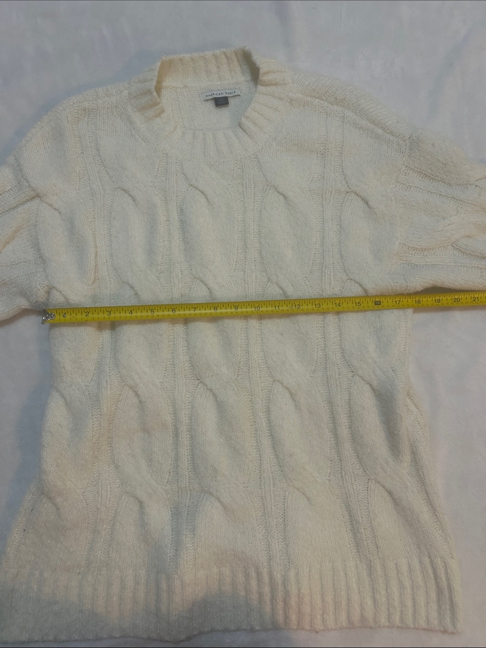 American Eagle Women’s Sweater Cream Cable-Knit Crewneck Size Small - Picture 4 of 8